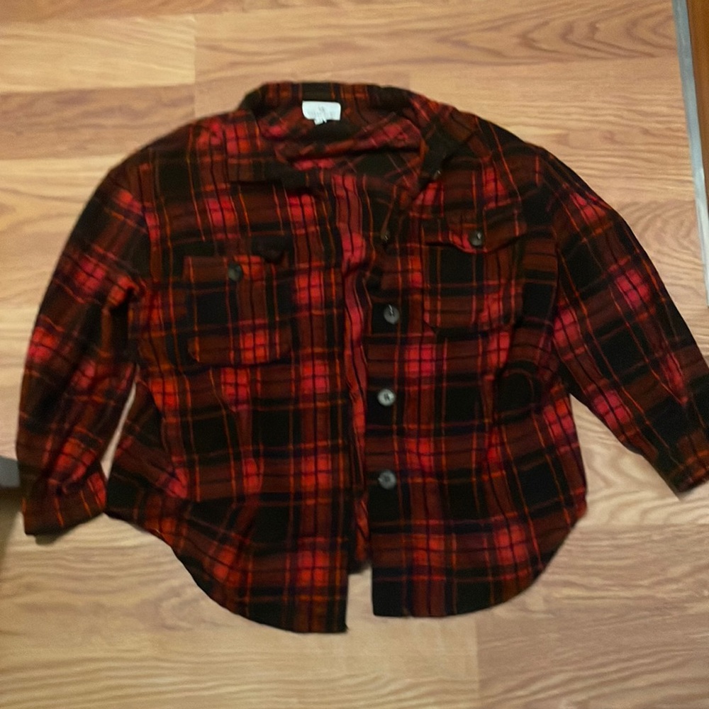 urban daisy shacket red and black
